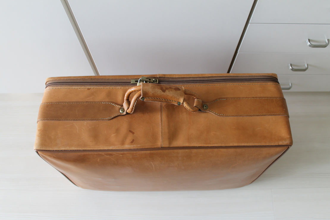 革製のスーツケース